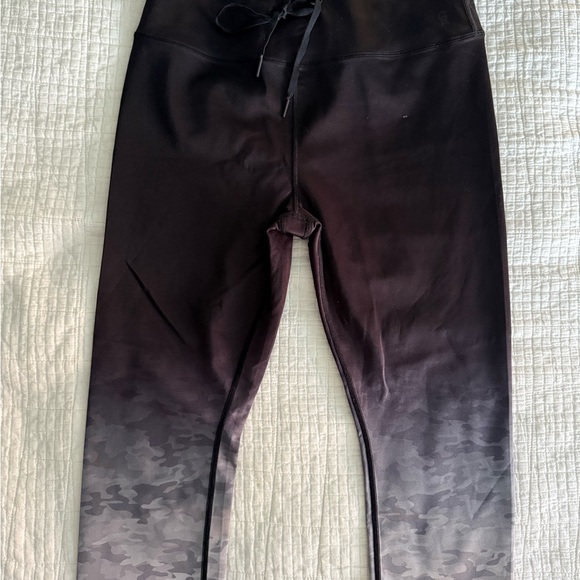 Good American Ombré Cropped Leggings XL - Picture 3 of 8